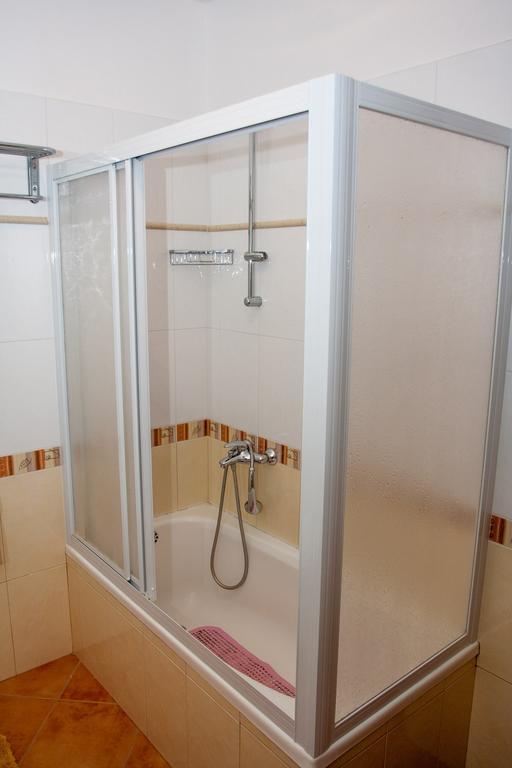 Apartments Silvia Пореч Экстерьер фото
